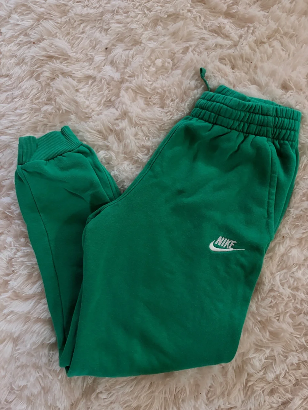 Nike Kids Green Jogger Set